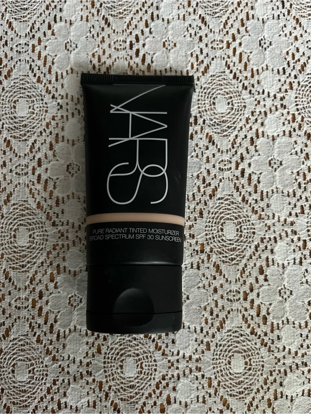 NARS Pure Radiant Tinted Moisturizer, Norwich, Light 1.5